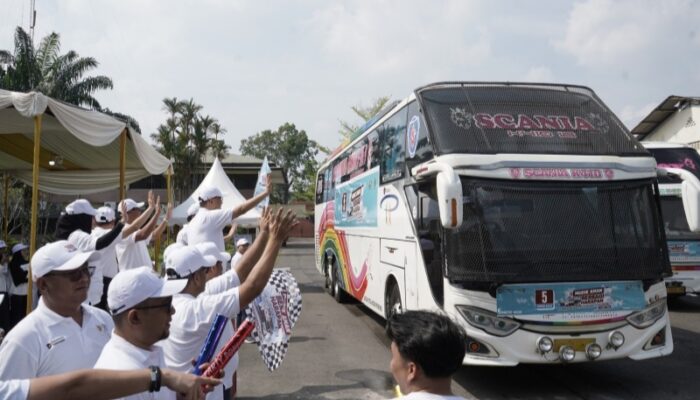 Wujudkan Suka Cita Lebaran, Ribuan Peserta Mudik Gratis PTPN IV PalmCo Resmi Diberangkatkan Serentak