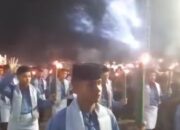 Ribuan Warga Semarakkan Pawai Takbir Obor dan Mobil Hias di Banda Aceh