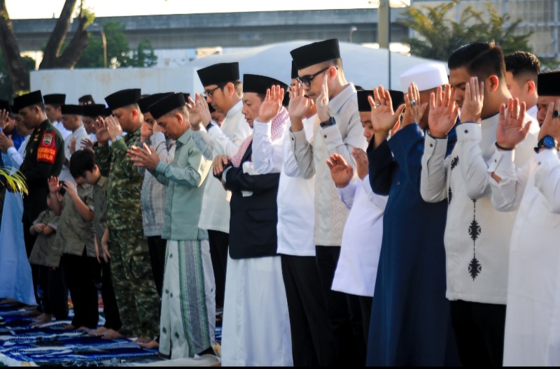 Salat Idulfitri 1447 H, Rico Waas Ajak Warga Perkuat Persatuan Dan Bangun Medan Untuk Semua