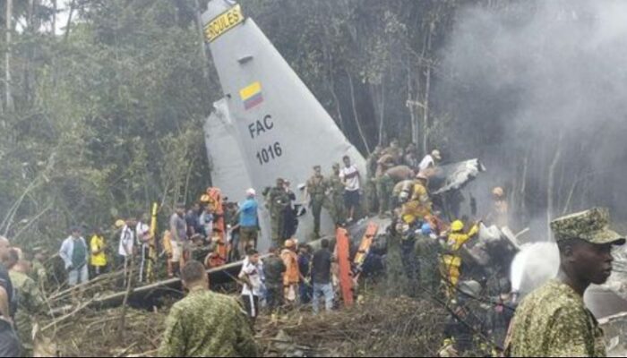 Pesawat Militer Kolombia Jatuh, 66 Tewas Puluhan Terluka