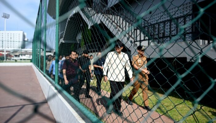 Bobby Nasution Tinjau Lapangan Kebun Bunga, Minta Perawatan Dilakukan Profesional