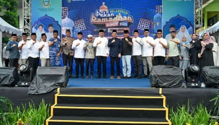 Pj Sekdaprov Sumut Ajak Masyarakat Perkuat Kolaborasi Bangun Daerah Saat Penutupan Pekan Ramadan 2026