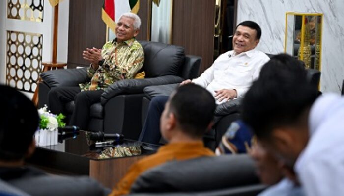 Wagub Sumut Surya Tegaskan Komitmen Jaga Stabilitas Daerah Di Hadapan Menko Polkam