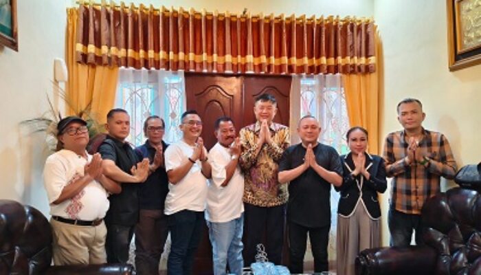Silaturahmi Lebaran, Insan Media Di Medan Perkuat Kekompakan