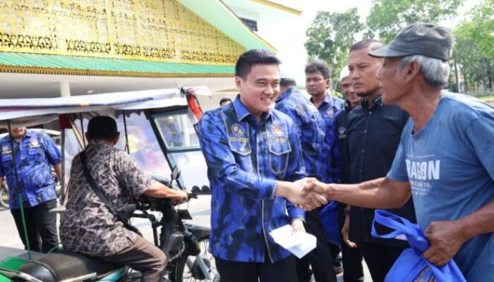 KOMBAT Sumut Salurkan Bantuan Untuk Masyarakat Langkat