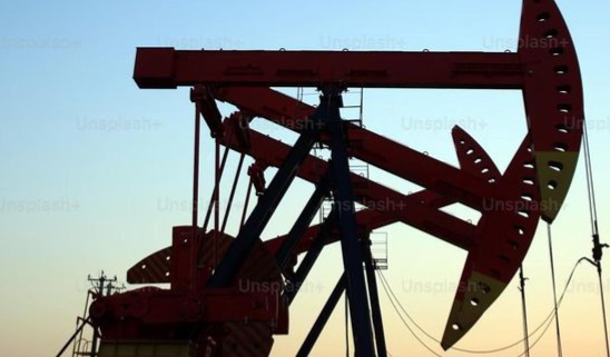 Harga Minyak Dunia Berbalik Turun Jelang Lebaran