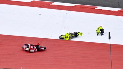 Tabrak Jatuh Rival, Marc Marquez Disanksi Penalti Long Lap