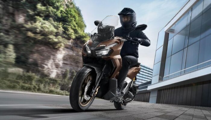 April Semakin HAPPY! Indako Tawarkan Diskon Paling Yes