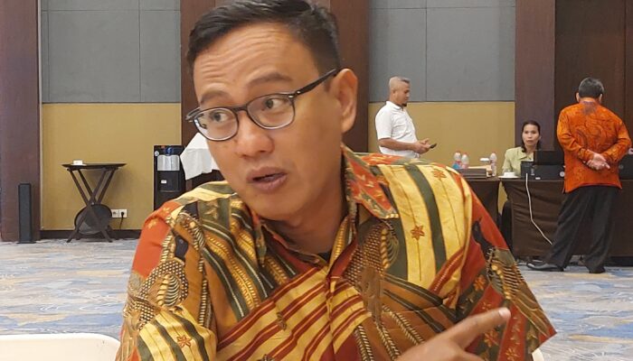 Defisit APBN Tembus Rp240 T, Rupiah Melemah Ke 17.035/Dolar AS