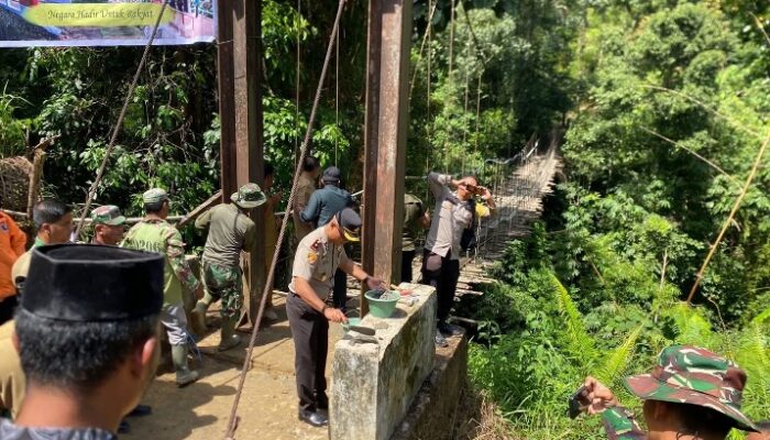 Wakapolres Dairi Hadiri Groundbreaking Jembatan Gantung Cubancer