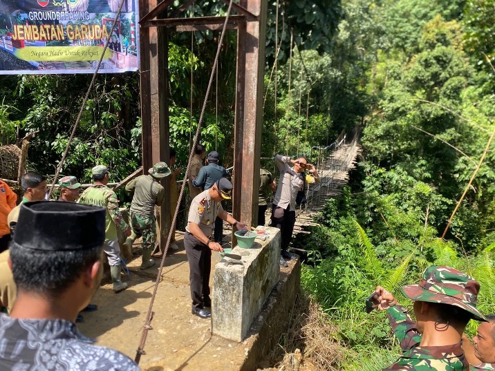 Wakapolres Dairi Hadiri Groundbreaking Jembatan Gantung Cubancer