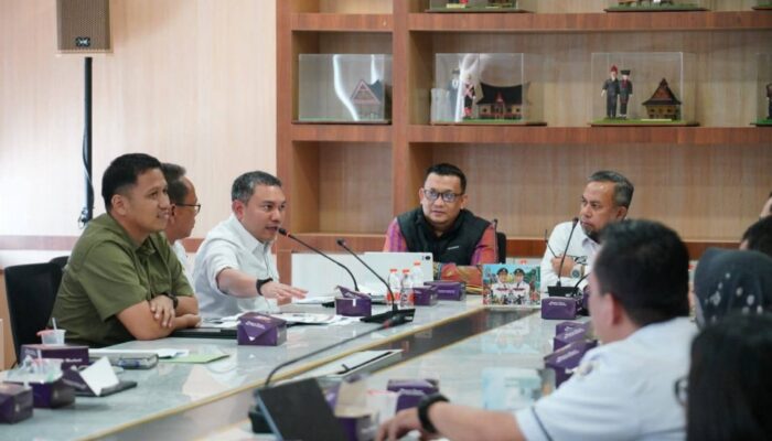 Bupati Pakpak Bharat Hadiri Rakor Batas Wilayah Di Medan