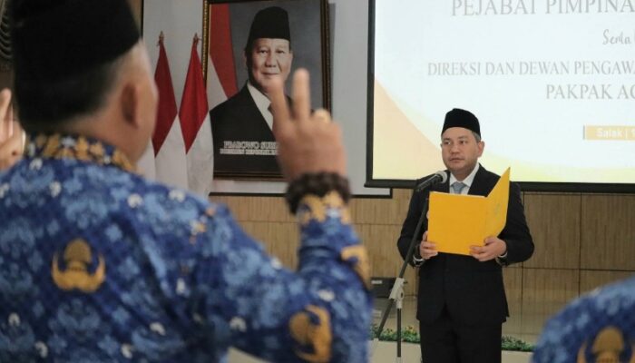 Bupati Pakpak Bharat Lantik 4 Pejabat Tinggi Pratama Dan Direksi Perumda PAL
