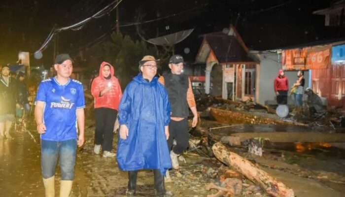 Banjir Landa Dua Desa, Sekda Padangsidimpuan Pimpin Langsung Penanganan