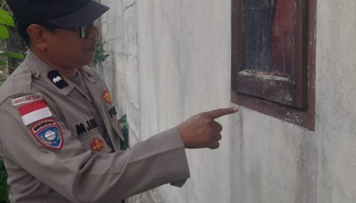 Rumah Warga Peuleukung Dibobol Maling, Polsek Seunagan Timur Tinjau TKP