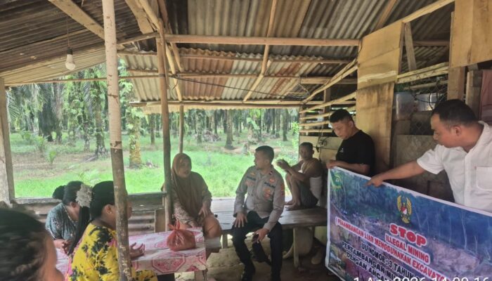Polsek Linggabayu Gelar Sosialisasi PETI di Desa Lobung, Dorong Penambangan Legal