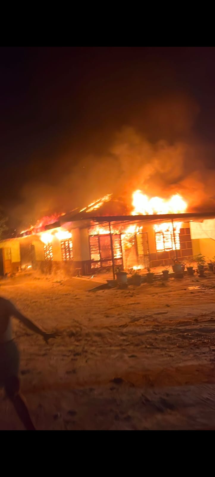 Kebakaran Hanguskan Rumah dan Empat Sepeda Motor di Pantai Labu