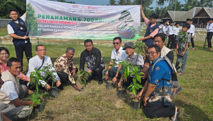 Peringati 67 Tahun Sangha Agung Indonesia, Yayasan Purnama Satya Dharma Tanam Pohon Mangga
