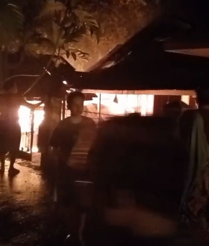 Satu Rumah Di Blang Ara Gampong Terbakar