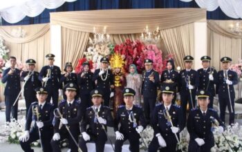Kadishub Binjai Jadi Inspektur Upacara Pedang Pora Pernikahan Yunior STTD