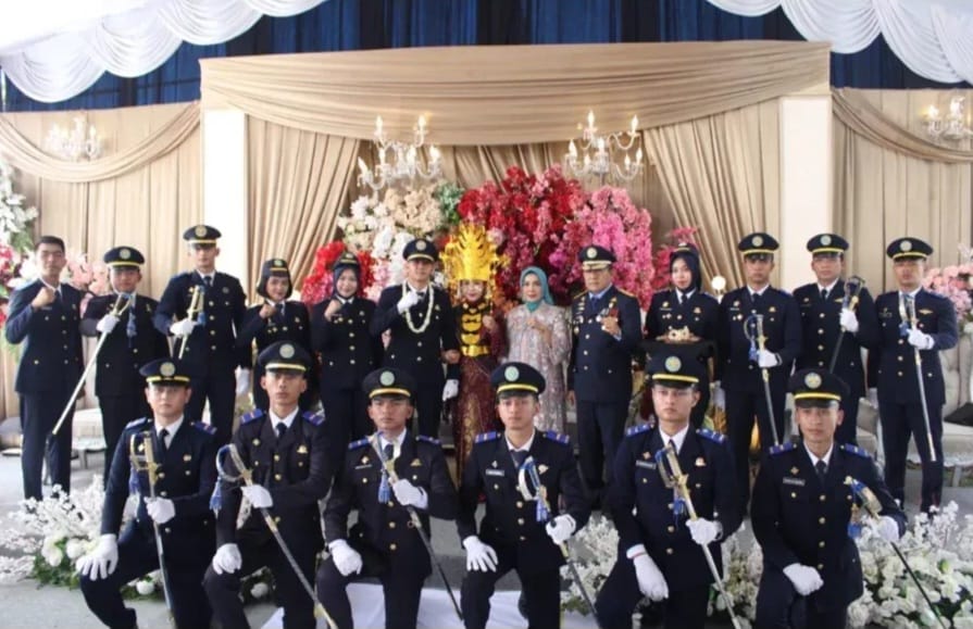 Kadishub Binjai Jadi Inspektur Upacara Pedang Pora Pernikahan Yunior STTD