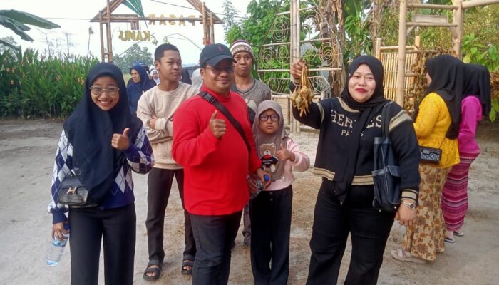 Pasar Kamu Bagikan 1.000 Ketupat Gratis saat Lebaran Ketupat