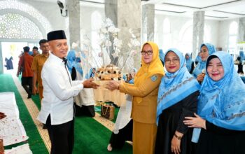 Asisten I Setdako Binjai Hadiri Pengajian Dhuha dan Tepung Tawar 45 Calhaj Kota Binjai