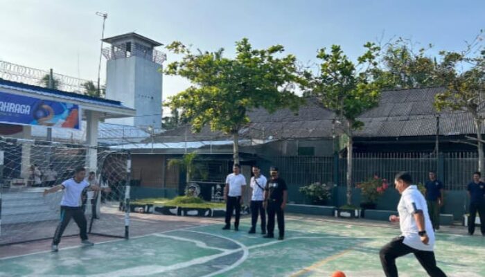 Pegawai Dan WBP Ikuti Pekan Olahraga HBP Ke-62 Di Lapas Labuhan Ruku