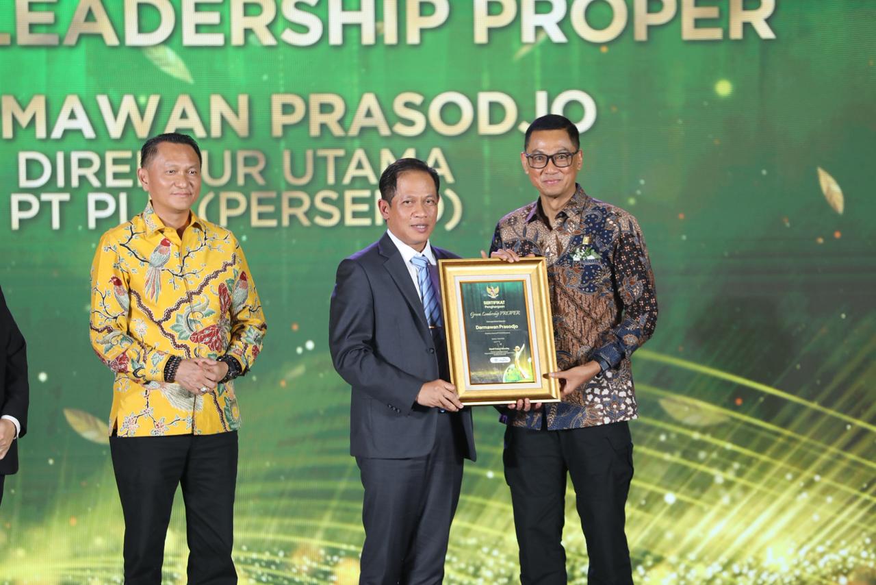 Dirut PLN Raih Green Leadership, PLN Sabet 11 PROPER Emas 2025