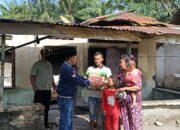 Ketua PAN Sergai Bantu Korban Kebakaran di Sei Buluh