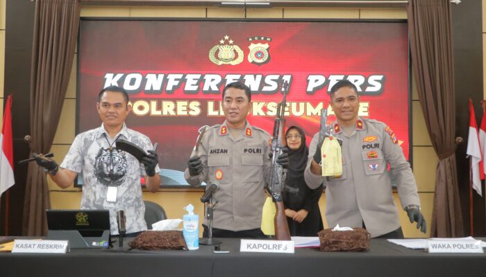 Berhasil Gali Senpi AK-47 Terkubur, Polres Lhokseumawe Amankan Dua Tersangka