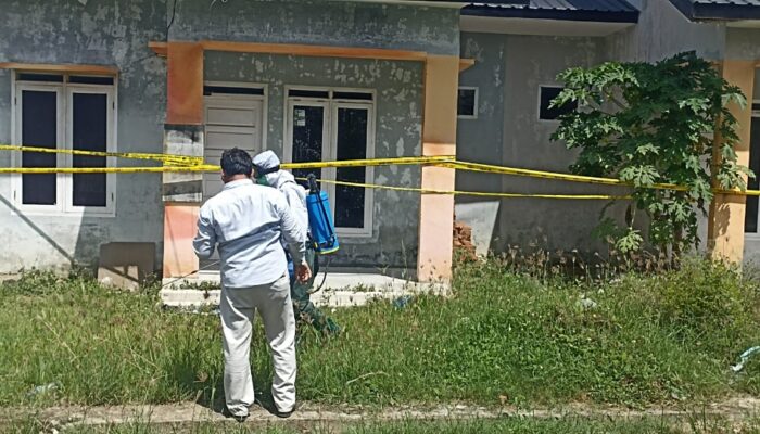 Rumah Korban Meninggal Disemprot Disinfektan