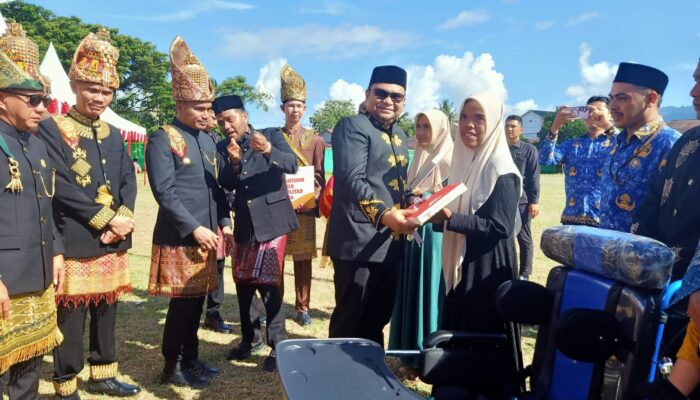 Di Usia ke-24, Abdya Berbagi Kursi Roda Hingga Rumah Untuk Harapan