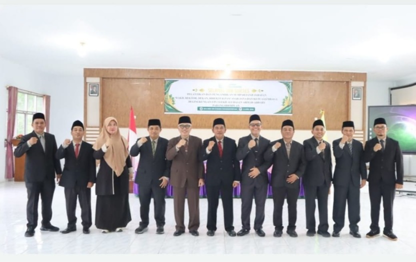 Rektor Lantik 10 Pejabat Strategis UIN Syahada Padangsidimpuan