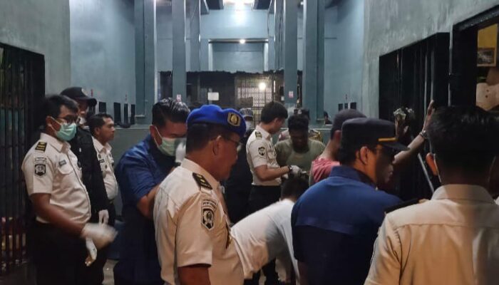 Sinergi Bersama Polri, Lapas Labuhan Ruku Lancarkan Razia Gabungan