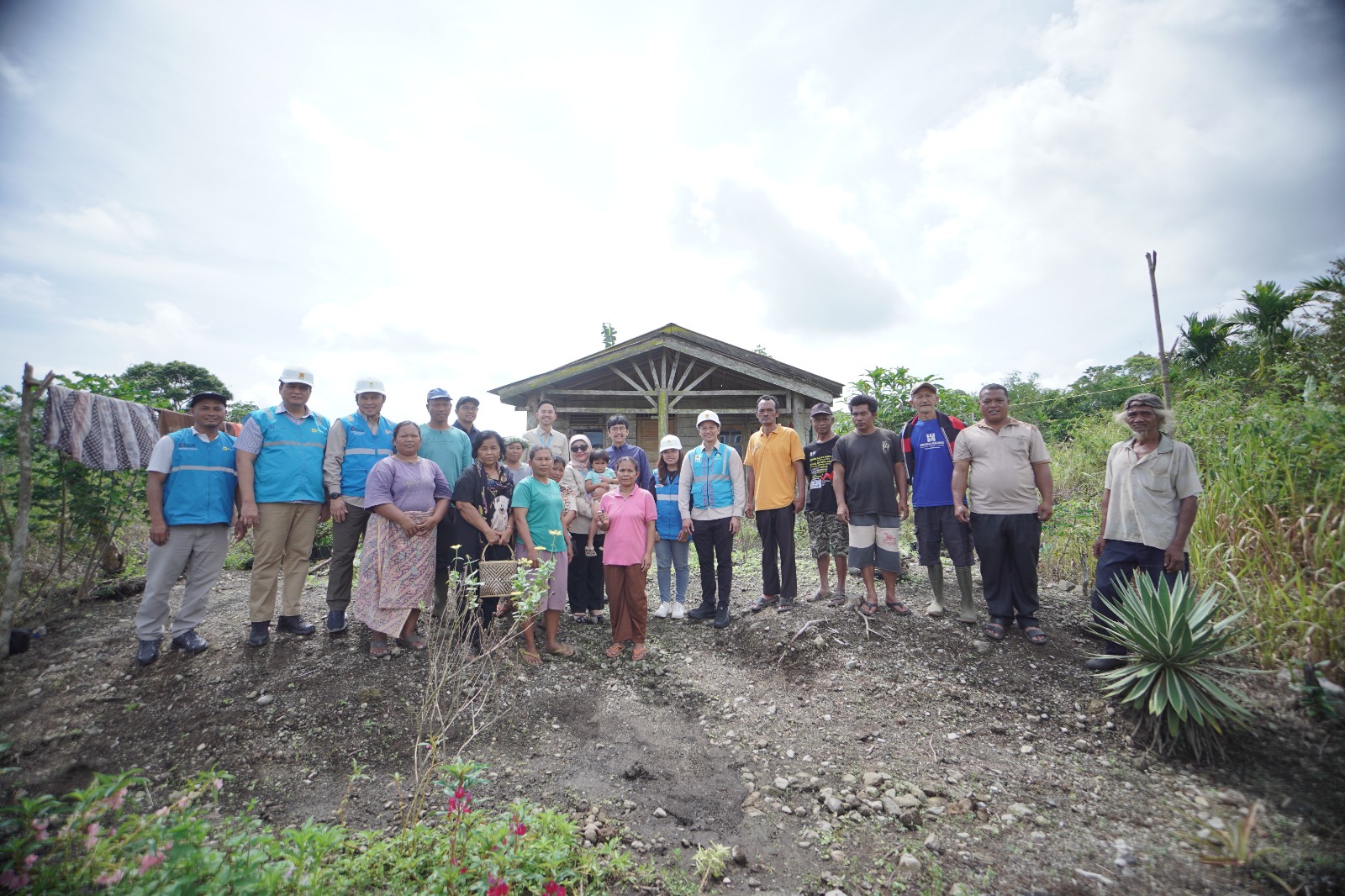 Pemerintah Dan PLN Tinjau Pekerjaan Lisdes, Pastikan Akses Energi Hadir Hingga Pelosok