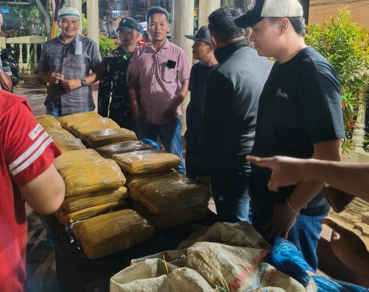 Dikejar Aparat, Kurir Buang 33 Ball Ganja, Mobil Ditinggal Kosong
