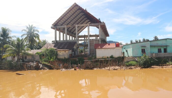 Pasca Banjir Bandang, Fondasi Gereja GKPI Pandan Erosi, Harapkan Bantuan Pemerintah