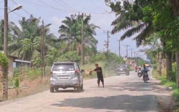 Jalan Provinsi Tebingtinggi-Dolok Masihul Rusak Parah