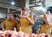 Bupati Syah Afandin Sidak Pasar Baru Stabat, Pastikan Harga Sembako Terkendali Jelang Idul Fitri