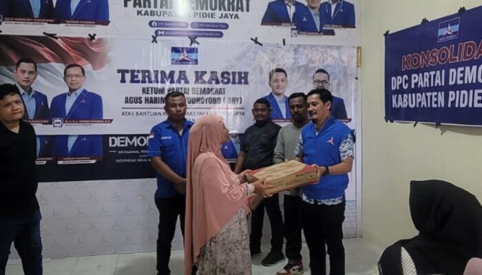 AHY Salurkan 150 Kompor Gas untuk Warga Pidie Jaya