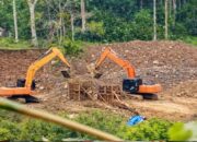 PETI Kembali Menggeliat, Dua Excavator Beroperasi Bebas di Bibir Sungai Batang Natal, Kapolres: Terima Kasih Infonya