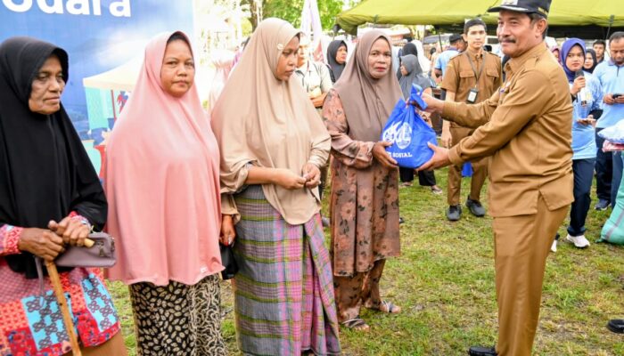 Peringati HUT ke-80 TNI AU, Wabup Aceh Besar Serahkan Bantuan Sosial