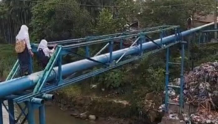 Janji Bobby yang Terhempas di Ujung Jembatan Kereta Api