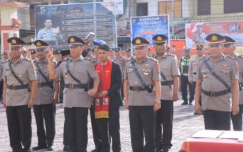 Upacara Sertijab, Kasat Lantas Polres Samosir Dirotasi Ke Polrestabes Medan