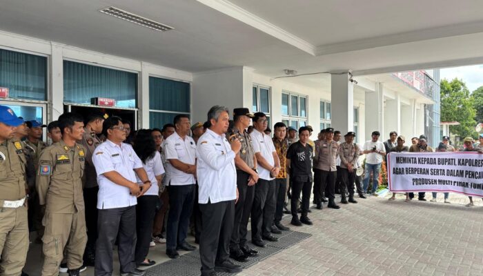 Tuntut Pencairan Dana MBG, Ratusan Supplier Demo di Kantor Bupati Taput
