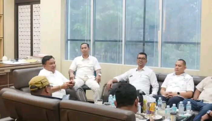 Bupati Salim Fakhry Sambangi Dinas Pemuda Olahraga Aceh