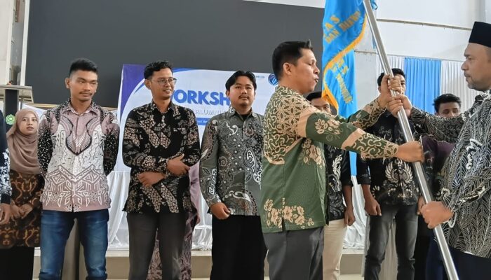 Dekan FUAD IAIN Langsa Lantik Pengurus IKA FUAD