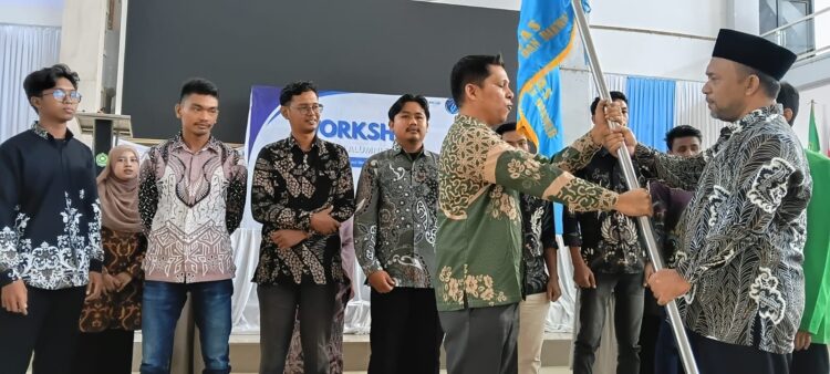 Dekan FUAD IAIN Langsa Lantik Pengurus IKA FUAD