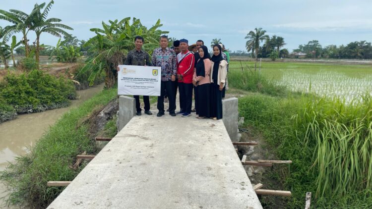 Sinergi Regal Springs Indonesia Hidupkan Kembali Akses Desa Sei Nagalawan dan Naga Kisar